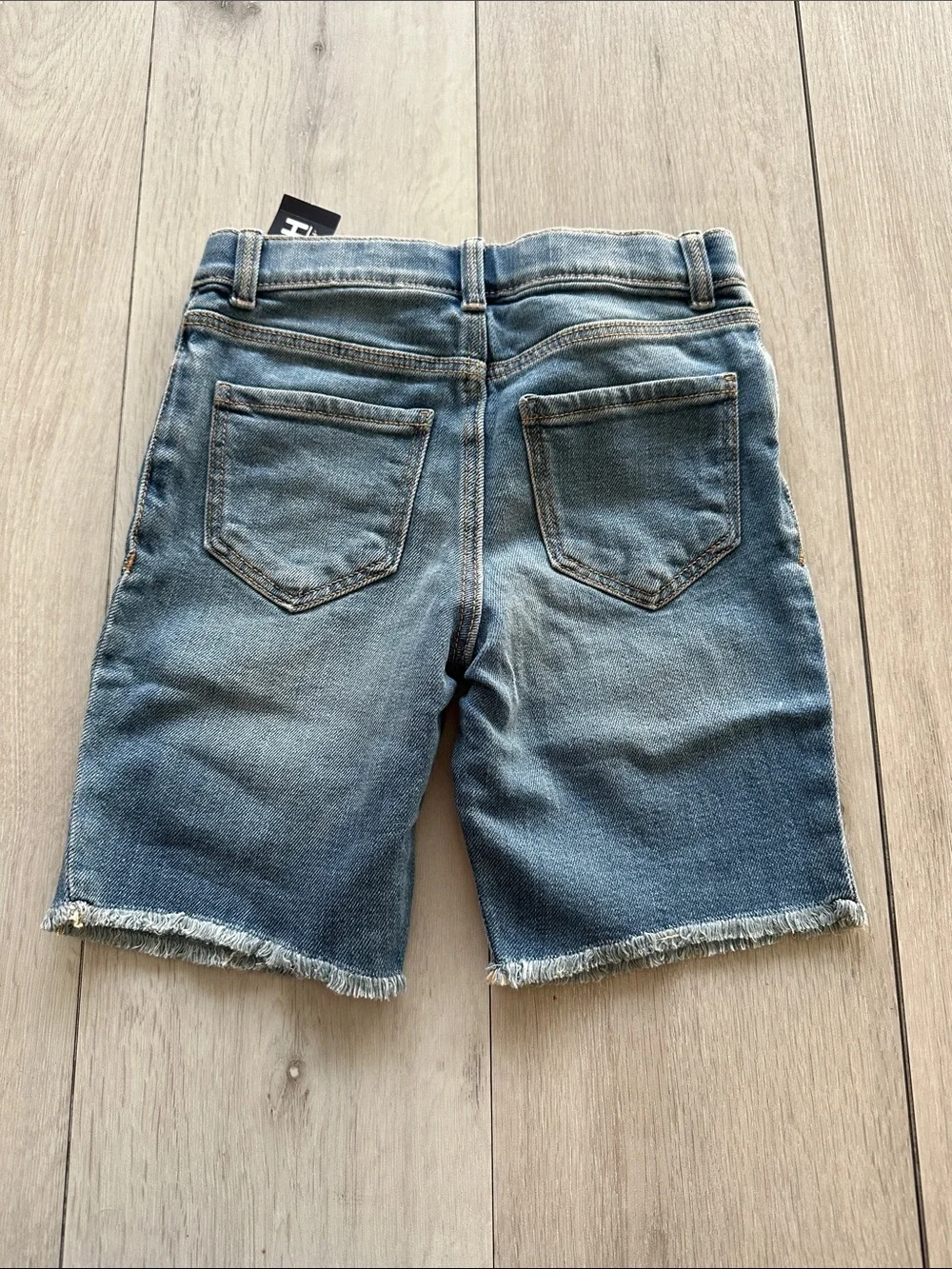 OshKosh B'gosh Kid Girls Denim Shorts Blue 7 NWT IN PACKAGE